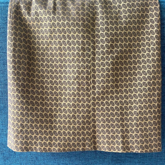 Caramelo from spain skirt with 100%leather band - Picture 2 of 8